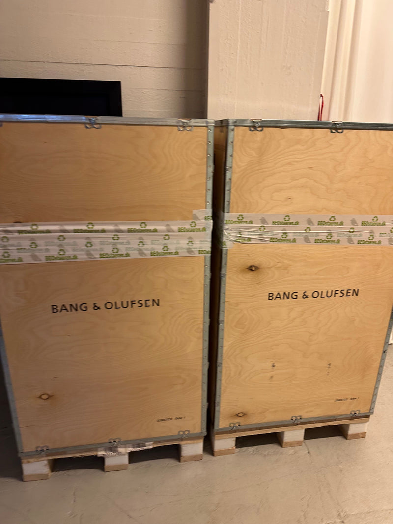 ♻️ Fra Vores Hænder til Dit Hjem: Sådan Pakker og Leverer Vi Din Ordre