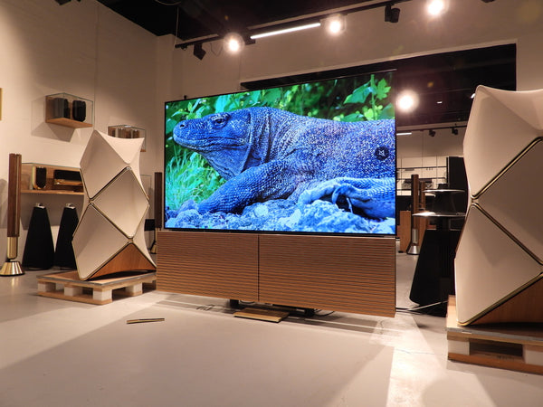 BEOvision Harmony 77" GoldTone Ligth Oak