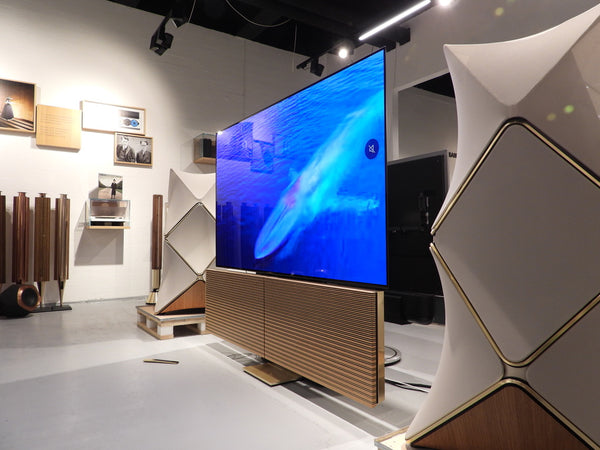 BEOvision Harmony 77" GoldTone Ligth Oak