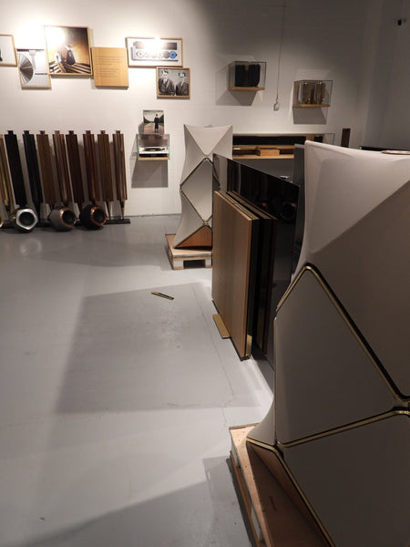 BEOvision Harmony 77" GoldTone Ligth Oak