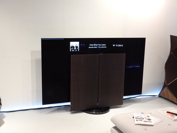 BEOvision Harmony 83" Antrazit / Dark Oak