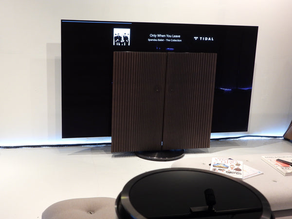 BEOvision Harmony 83" Antrazit / Dark Oak