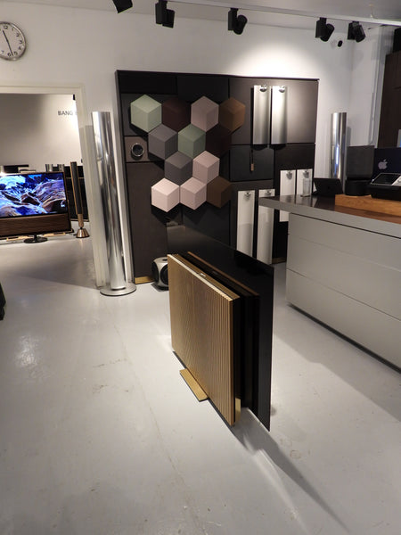 BEOvision Harmony 65" Gold Tone / Light Oak