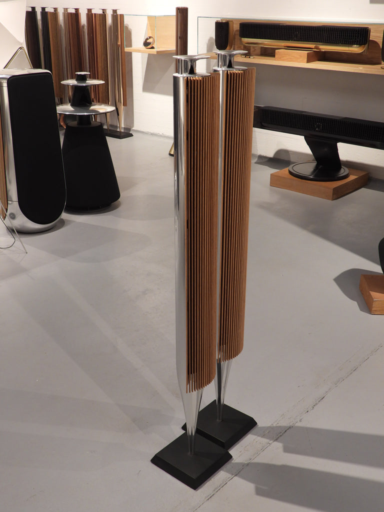 Beolab 18 Back Panel BEOlab 18 OAK – BEOSTÆREN