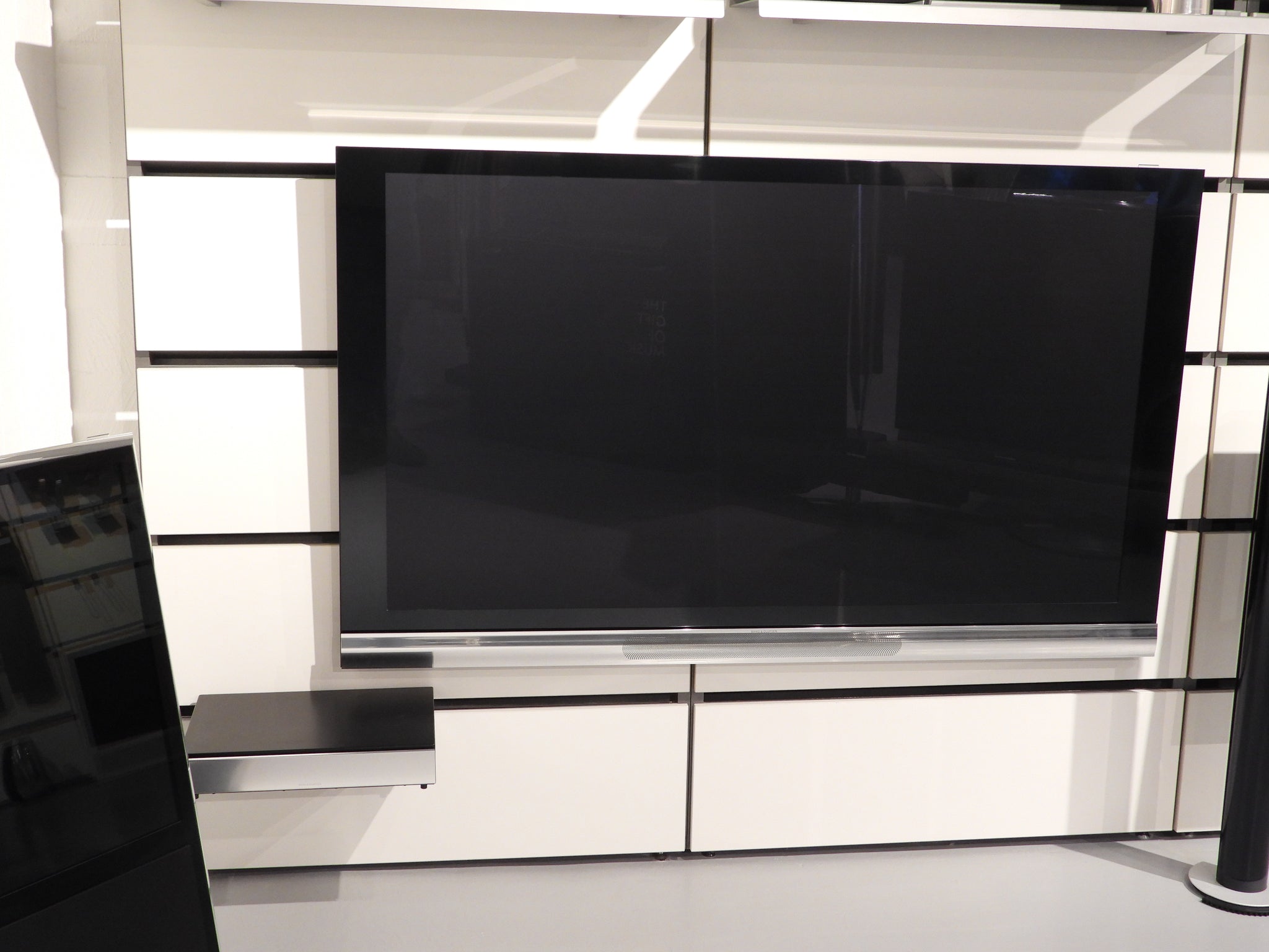 BEOvision 12 65” NG med  BEOsystem 4