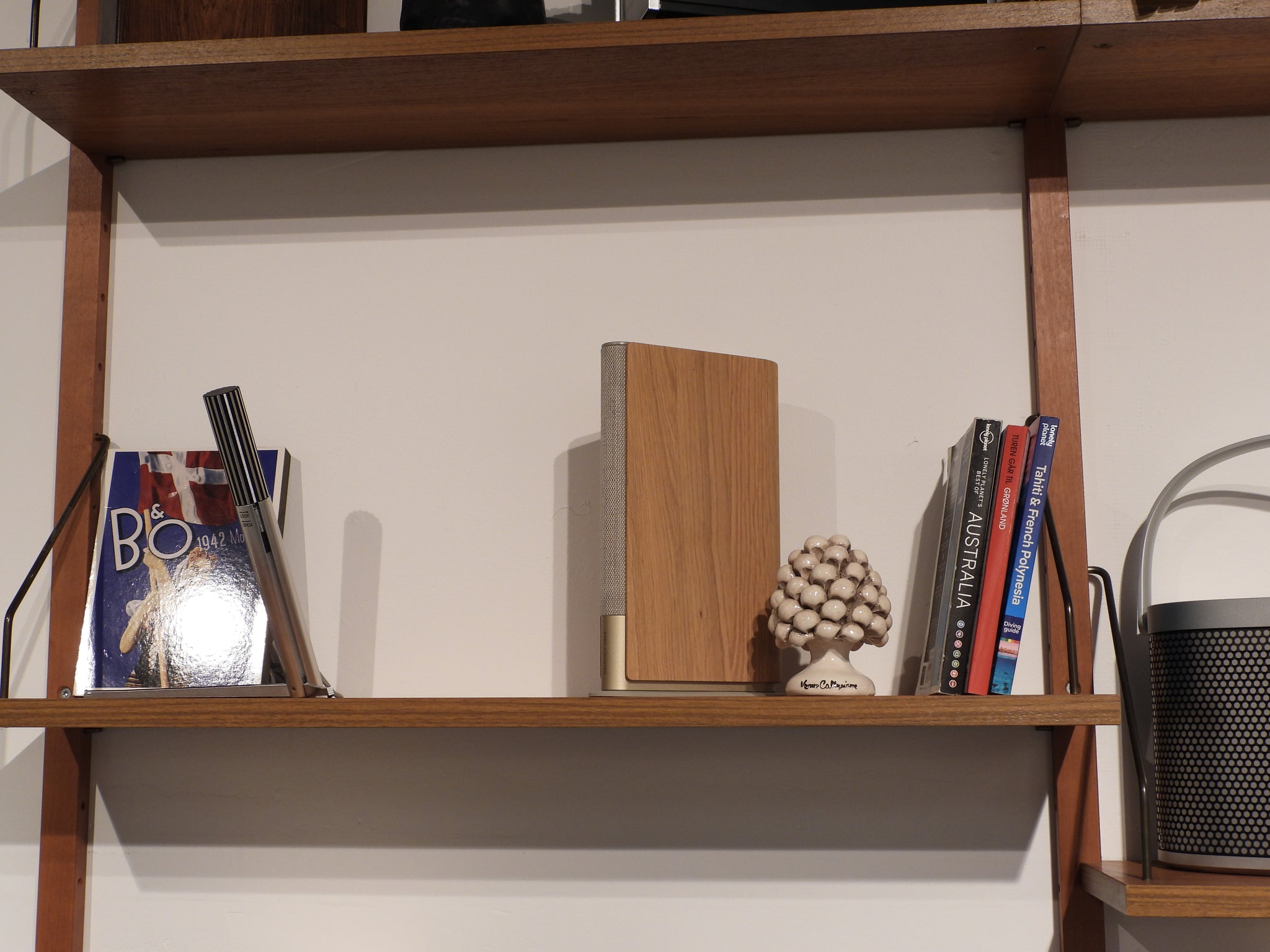 BEOsound Emerge Black