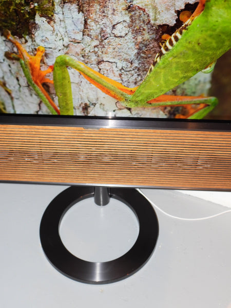 Beovision Contour 48" Black Anthracite & Smoked Oak