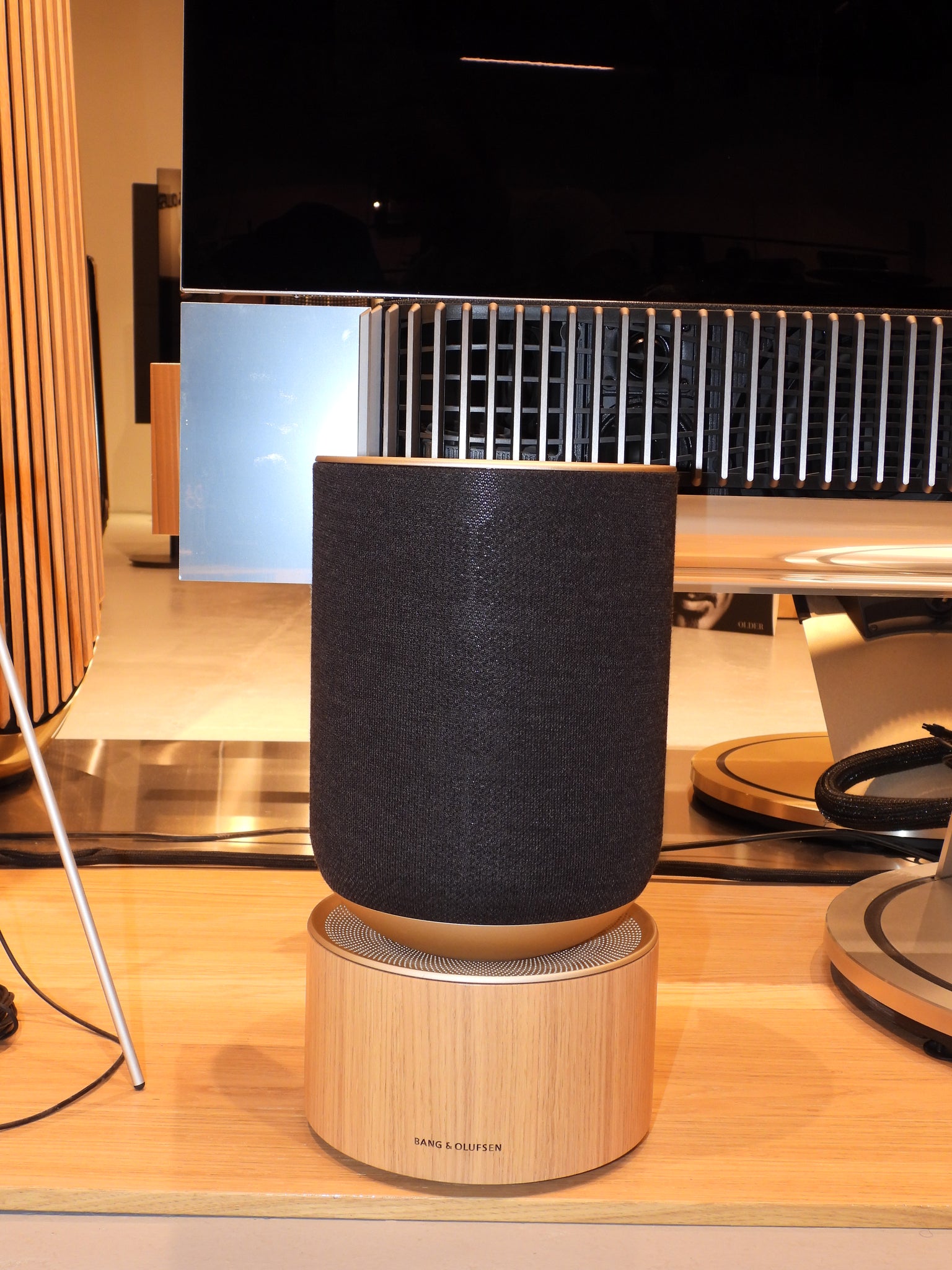 BEOsound Balance Natural Oak Bespoke / Atelier Cover Sort