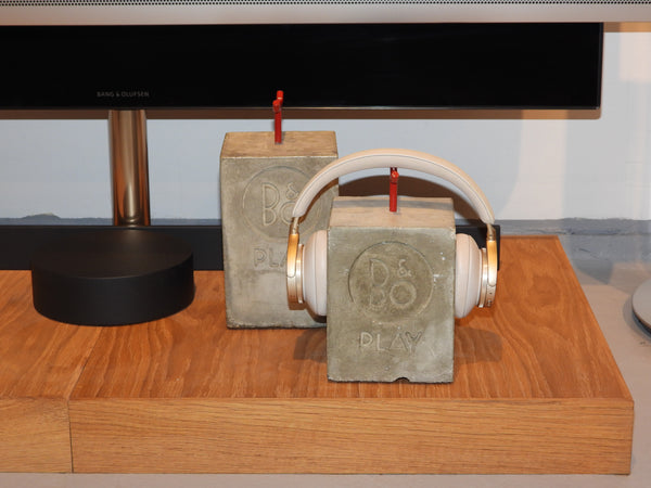 BEOplay Høretelefon Holder – Display Edition
