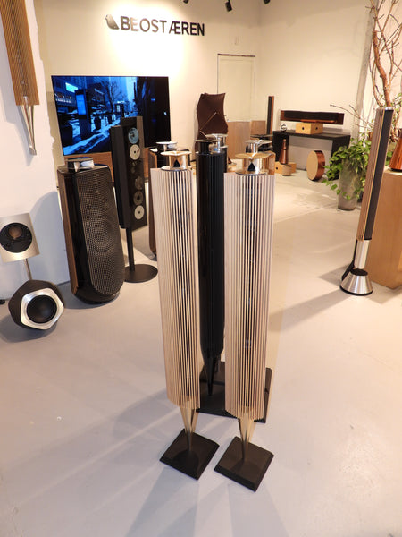 BEOlab 18 Tono Dorado