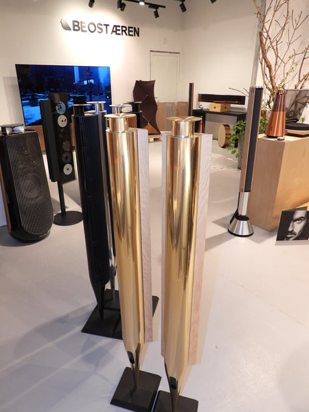 BEOlab 18 Tono Dorado