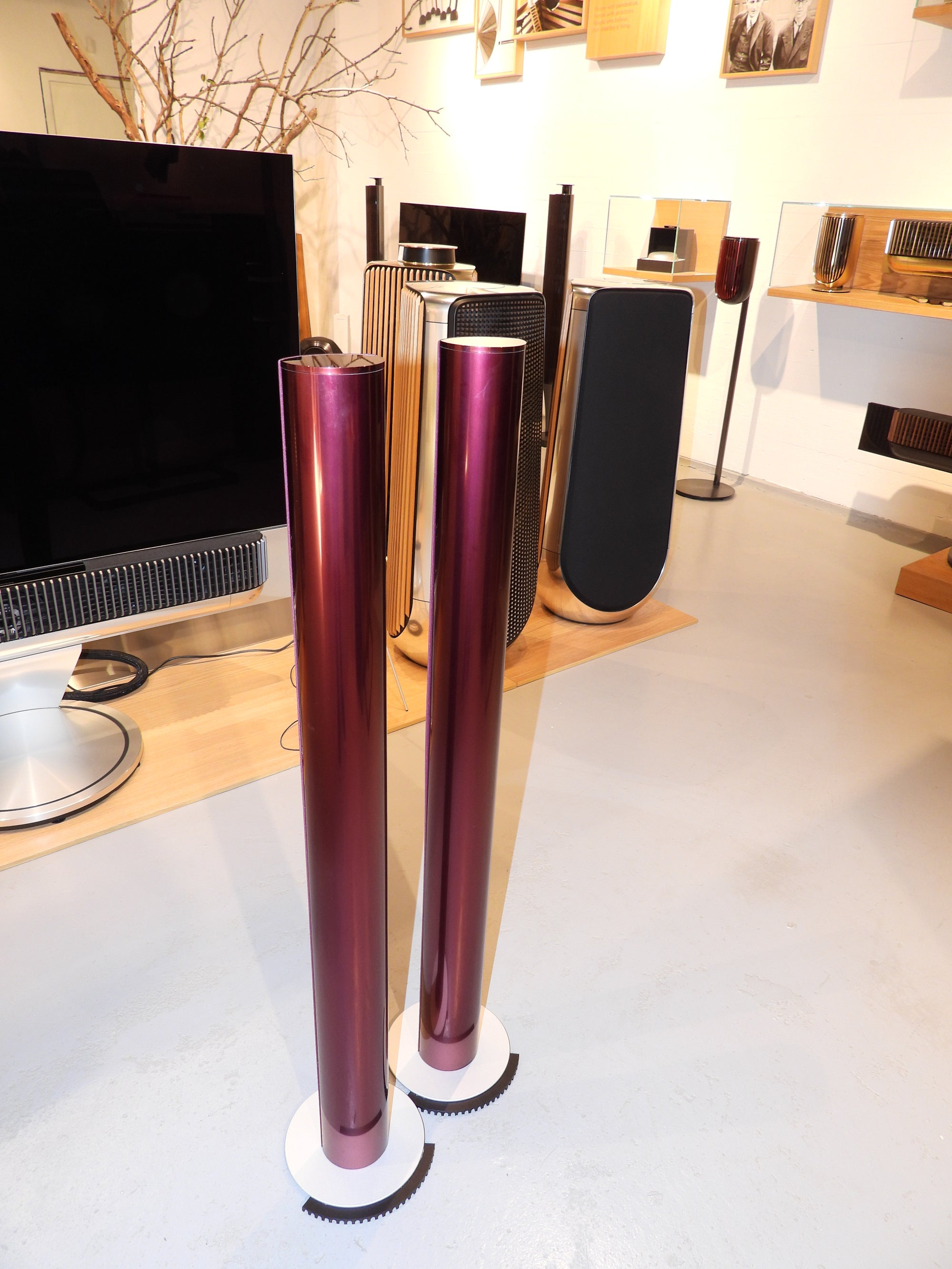 BEOlab 6000 Bordorød – BEOSTÆREN