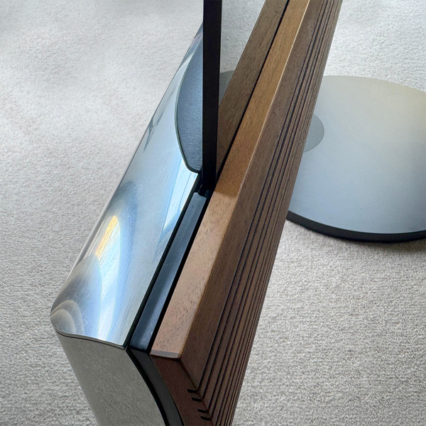 BEOvision Eclipse 65" med fabriksny LG C4 65" og STB Screen Adapter